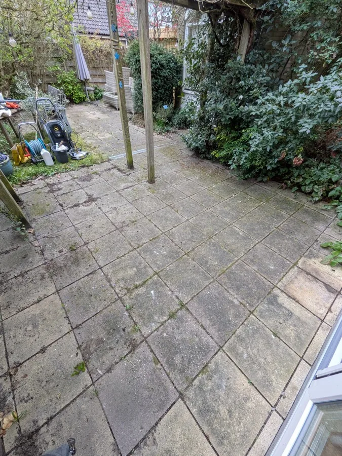 Hogedrukreiniging Zeeland – oprit en terras reinigen